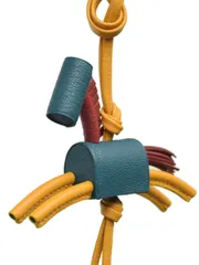 馬 本革 ホースモチーフチャーム ハンドメイド バッグチャーム キーホルダー ストラップレザー 手作り 車用チャーム ユニセックス ギフト対応 記念日 お祝い プチギフト  SGPJ649