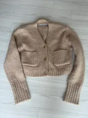 ザラ Vネック クロップド ニット カーディガン ベージュ