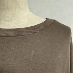 KN3446＊5-6L 大きいサイズ　モカグレージュ トップス 長袖　シミあり。ユーズド