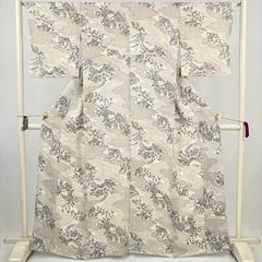 小紋 レトロモダン 洋花 蝶々 紋意匠 正絹 躾糸付き - メルカリ