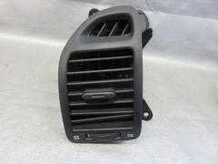 Volvo V40 用 センターエアコン吹き出し口 本体 - メルカリ