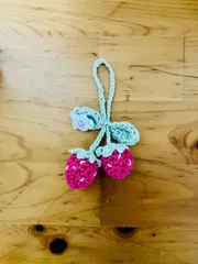 いちごのチャーム