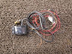 走行充電器 12V サブバッテリーコントローラSCP12E 電圧メーター