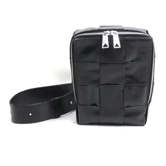 BOTTEGAVENETA ボッテガヴェネタ マキシイントレチャート カセットスリングバッグ ボディバッグ ブラック 701366 YCQ72 8803 メンズ 中古 美品