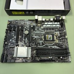 ASRock Phantom Gaming 4 Z390 バックパネル付き - メルカリ