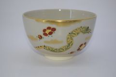 乾隆年製印 薄胎磁 景徳鎮 粉彩 龍華紋 茶盃 中国美術 唐物 中国古玩