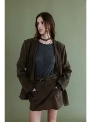 ルーブル スウェード カラーレス レイヤード ジャケット + ベルト付き Hライン ミニ スカート