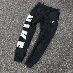ナイキ ビックロゴ ブラック トレーナー ズボン