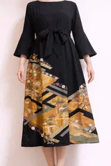 着物リメイク ワンピース ドレス 黒留袖 正絹 御所車花文 金彩