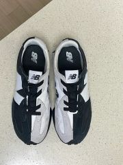 ニューバランス 327 NB コレクティブ ブラックグレー