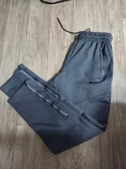 ナイキ トレーナー ズボン