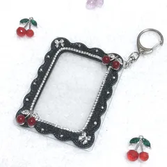 硬質ケースデコ トレカケースデコ ブラック さくらんぼ B8 642