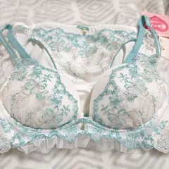 【今だけ値下げ☆】新品  タグ付  運命のブラ 上下セット ブラ＆ショーツ  くっきり谷間  チュチュアンナ  ホワイト ブルー  選べるサイズ   B65  A70  A75  E75   定価3498 円  264