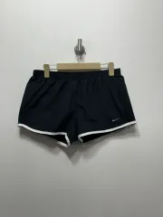ナイキ ブラック/白 レディース ハーフパンツ XL