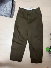 ユニクロ U ワイド チノ オリーブ 76サイズ