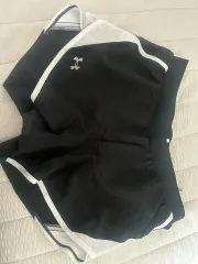 アンダーアーマー ショートパンツ