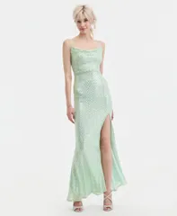 ビーダーリン レディース トップス ワンピース Vネック レース B Darlin Juniors Beaded VNeck LaceUpBack Gown MINT GREEN グリーン