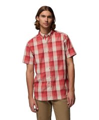 コロンビア メンズ トップス シャツ 半袖 Columbia Mens Rapid RivershortSleeve Plaid Shirt Washed Red Base Plaid レッド