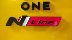 金具付き！【ブラック/レッド】スポーティなN-LINE　エンブレム HONDA　Nシリーズ