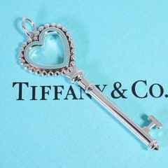 ティファニーリバーシブルミニラウンドタグチャームネックレス 