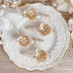 ホワイト×ゴールドフラワー パール《ヘアクリップ》