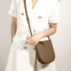 本革ショルダーバッグ ポシェット レディース 斜めがけ 大人 軽量 小さめ 革 レザー