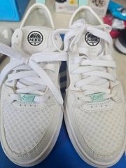 ナイキ 白 スニーカー