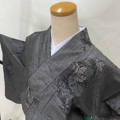 小紋 本場大島紬 都喜ヱ門 身丈164.5 鳳凰 牡丹 泥染 着物 052b - メルカリ