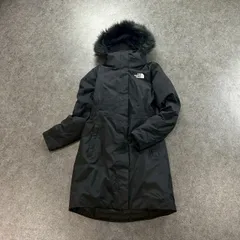 THE NORTH FACE W Arctic Parka II ザノースフェイス アークティックパーカー ダウンジャケット ダウンコート ファー 比翼ジップ ロゴ刺繍 ブラック 黒 レディース NF0A3VLBのサムネイル