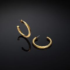 CHARRIOL ケーブルフープピアス 両耳用 - メルカリ