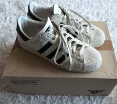 (295)アディダス SUPERSTAR 82