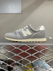 ニューバランス 373 グレー 白 250