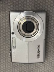 CASIO EXILIM EX-Z750 7.2メガピクセル - メルカリ