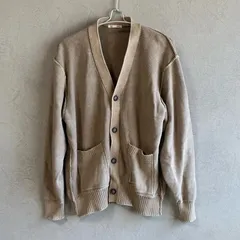 GU ウォッシュドVネックカーディガン