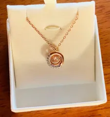 スワロフスキーSwarovski Dextera ペンダント