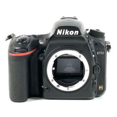 Nikon D780 デジタル一眼レフカメラ シューカバー バッテリー2個付き