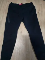 ナイキ テックパック ズボン