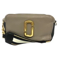 マークジェイコブス MARC JACOBS ショルダーバッグ ボディバッグ 斜め掛け スナップショット レザー ゴールド金具 ベージュ 黒 ブラック