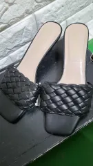 ヌエボ ウィービング レザー サンダル (230)