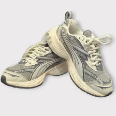 235 PUMA(プーマ) モーフィック ランナー クッション スニーカー スニーカーズ