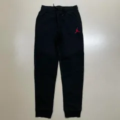 Nike(ナイキ） ボーイズ ジョーダン ジョガーパンツ 黒