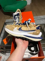 NIKE(ナイキ) sacai(サカイ) ヴェイパーワッフル セサミカラー 260