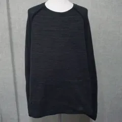 M9444 ー Nike(ナイキ） メンズ 110 サイズ 黒 長袖 Tシャツ