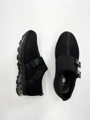 トモ・アンド・カンパニー 名前 スニーカーズ