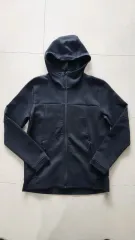 UNDER ARMOUR(アンダーアーマー) フード付き ジップアップパーカー