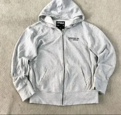 adidas(アディダス) ジップアップパーカー フード付き