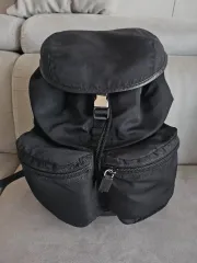 PRADA(プラダ) Re-Nylon サフィアーノ ツー ポケット リュック リュックサック