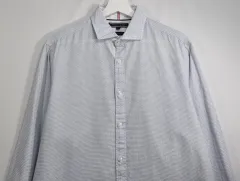 M （ 95 ） Tommy Hilfiger(トミーヒルフィガー) ドット シャツ