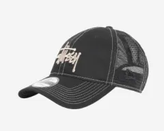 STUSSY (ステューシー) NEW ERA (ニューエラ) 9Twenty ベーシック トラッカー ブラック キャップ