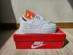 NIKE(ナイキ) コート ビジョン アルタ